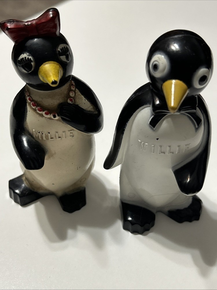 Vintage Willie and Millie Salt and Pepper Shakers USA Made in Ohio