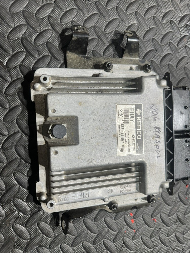 2016 16 Kia Soul 2.0L 39133-2EHA7 Engine Control Module Unit Ecm G72 044