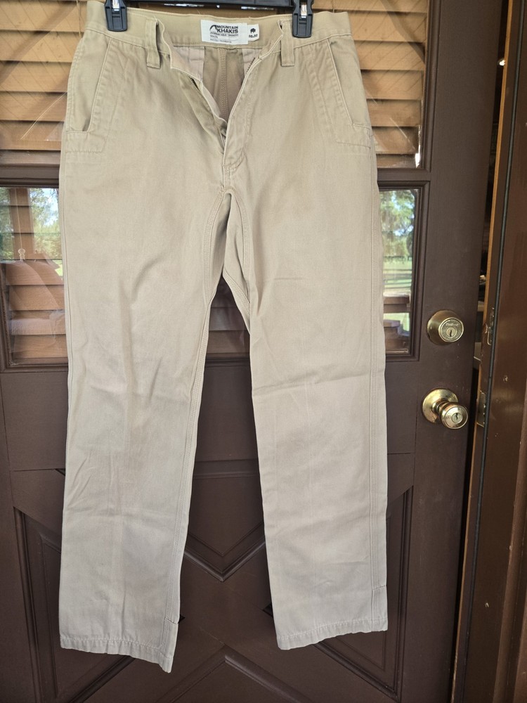 Mountain Khaki Mens Chinos Size 32x32. Khaki Color