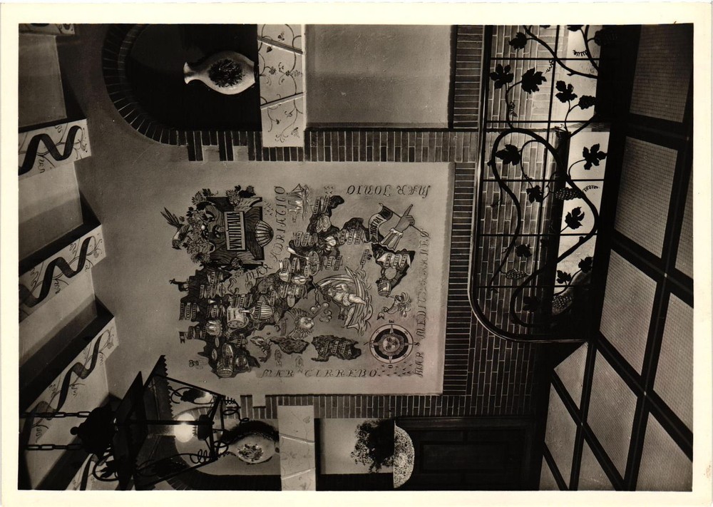 Vintage Postcard RPPC- Ristorunte Giannino, Milano, Atrio D'ingresso 1900s