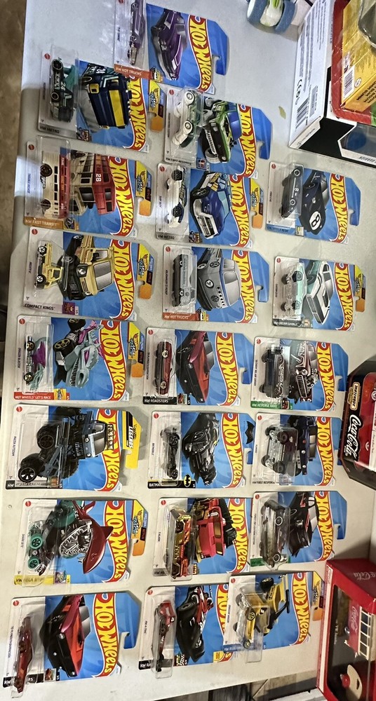 Mattel  Collectible Hot Wheels 1:64 Lot Of 21 Hot Wheels Brand New