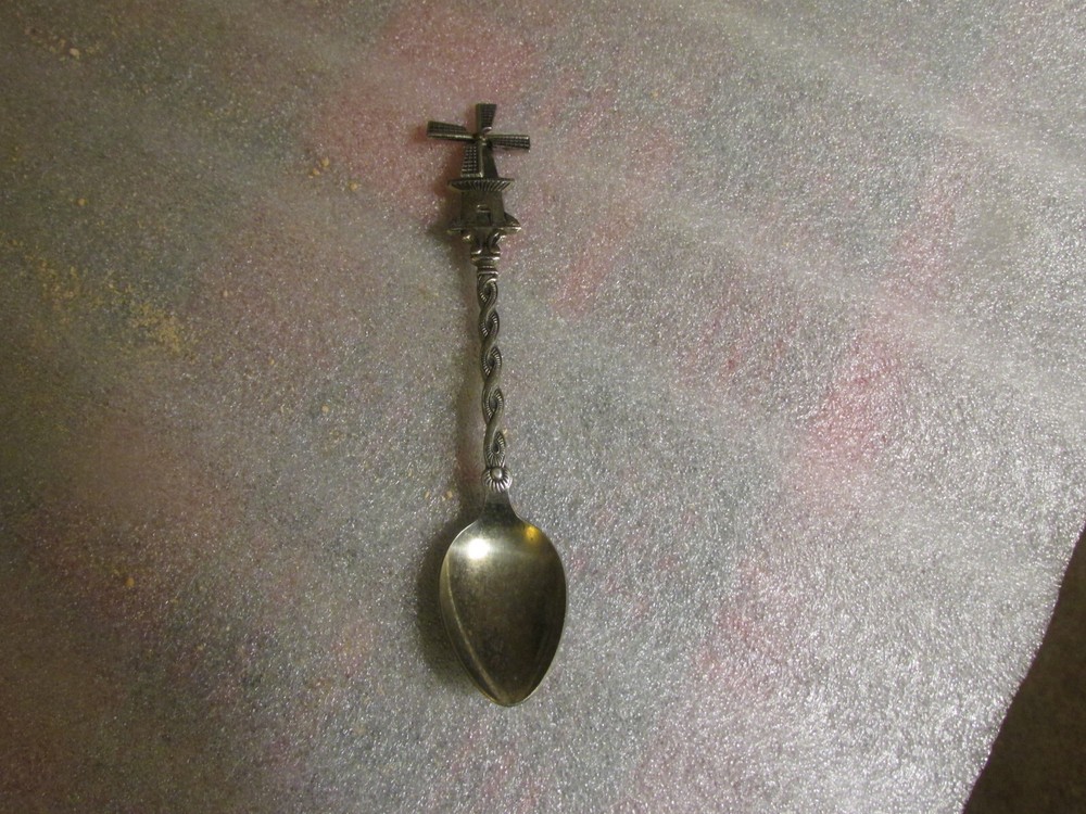 SILVER SERVING SPOON W/ WINDMILL & ROGERS HOTEL PLATE PICKLE FORK ONEIDA LTD