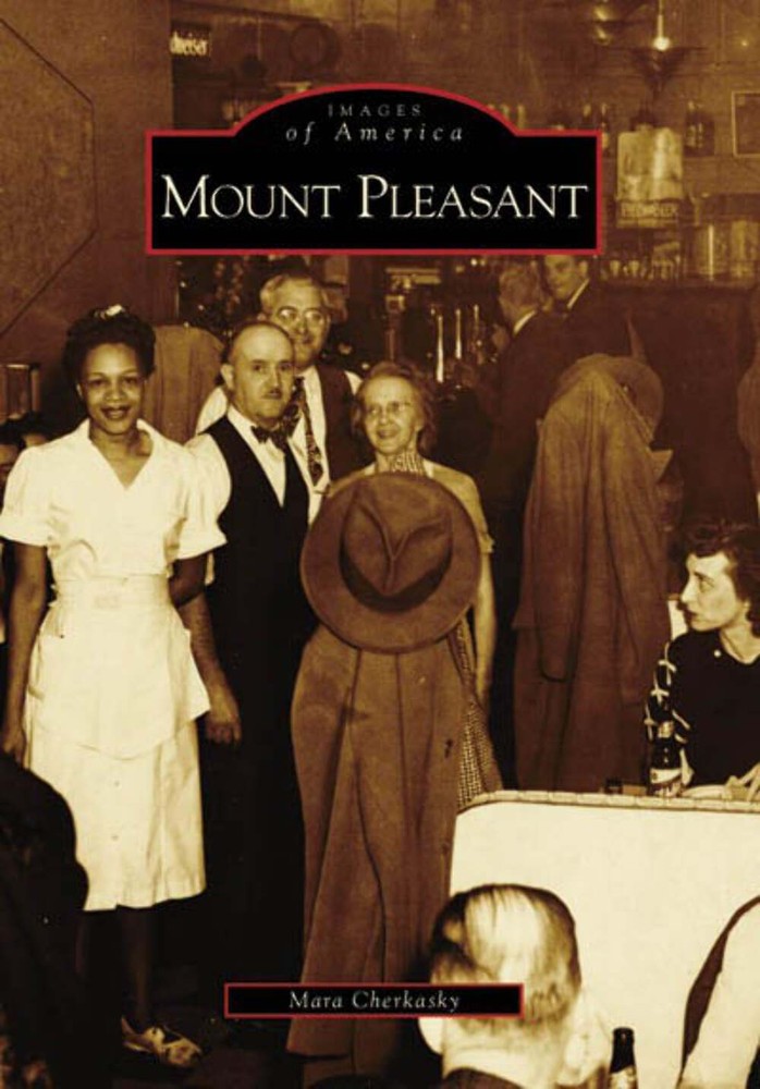 NEW Arcadia Publishing Mount Pleasant, DC 9780738544069 Images of America Trade