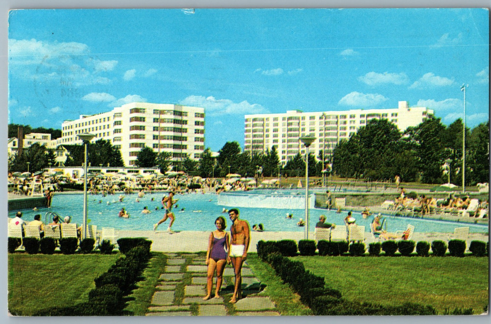 NY Kiamesha Lake The Concord Hotel All Sports Resort 1964 Cancel Chrome Postcard