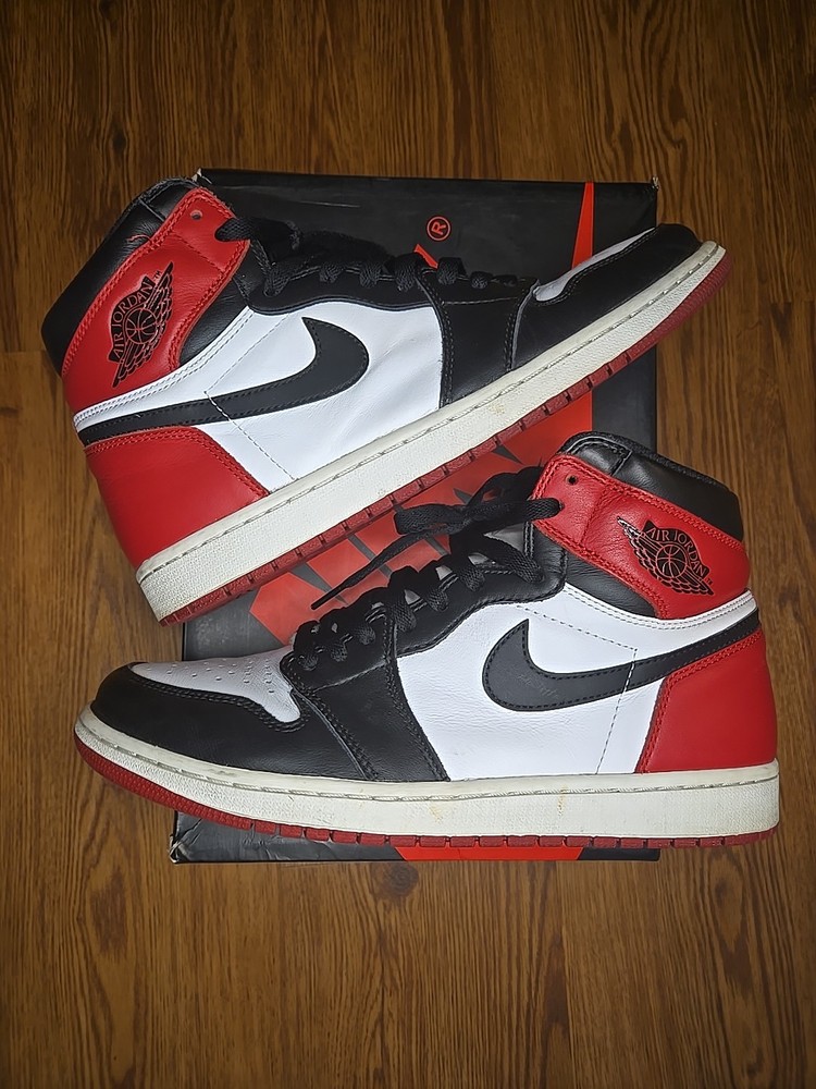 Size 10.5 - Jordan 1 Retro High OG Black Toe 2016 Men's Very Clean Fast Shipping