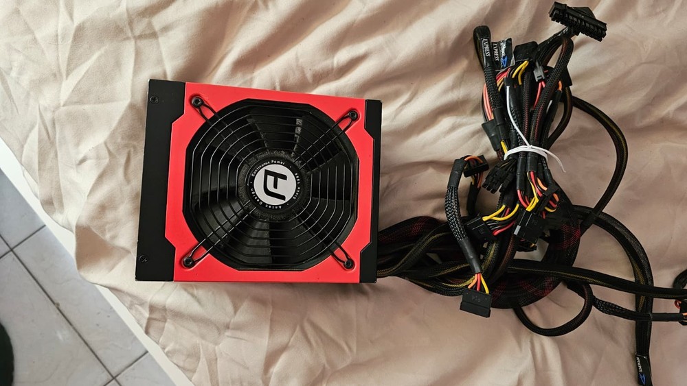 Antec HCG-900 High Current Gamer Series 80 Plus Bronze 900W Power Supply Unit
