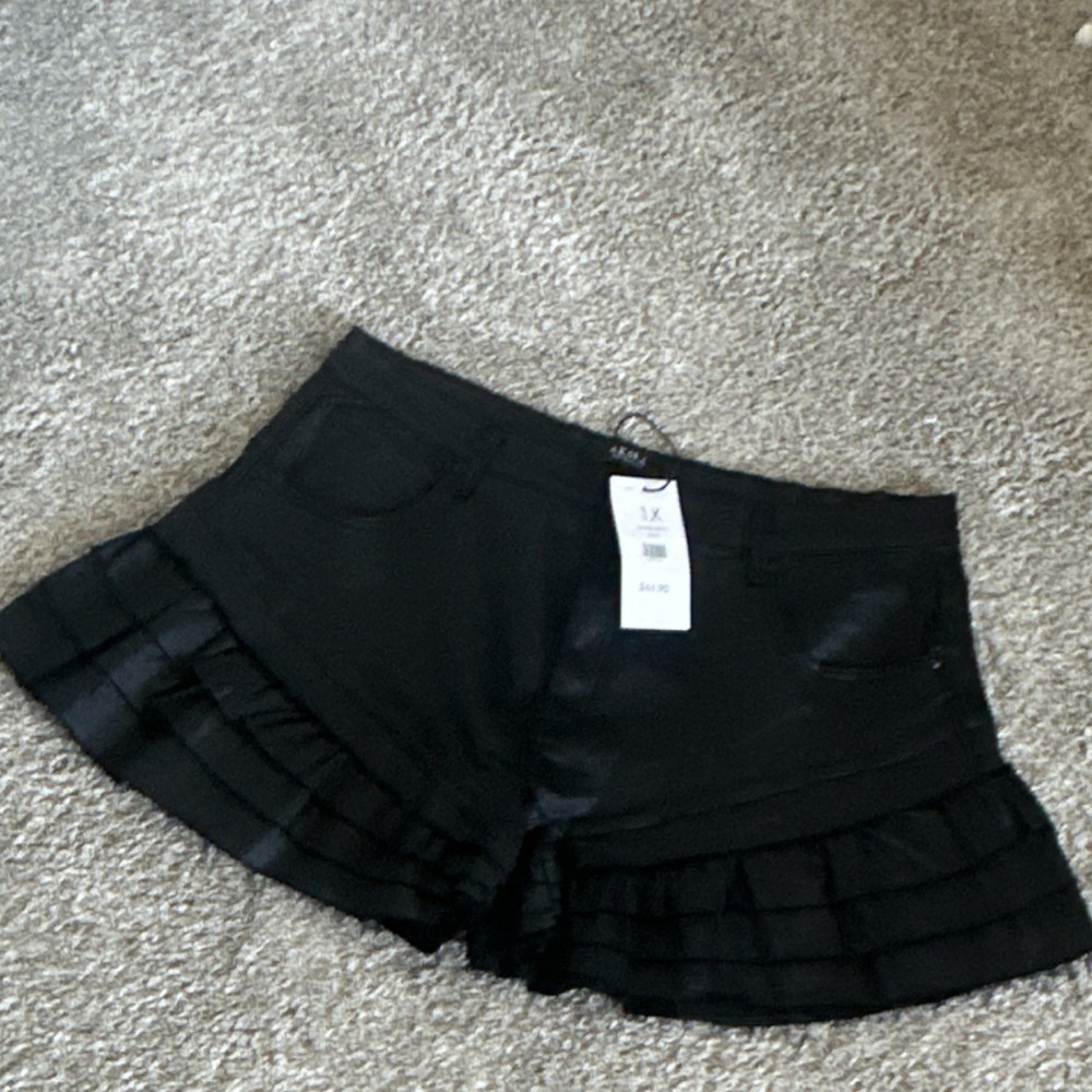 AKIRA Black Ruffle Cut Off Women's Shorts Size L