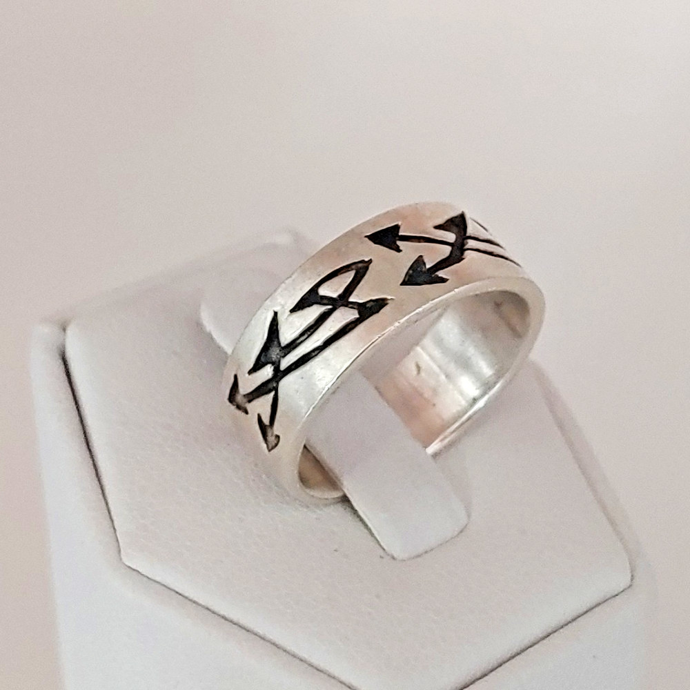 STUNNING .925 Vintage Sterling Silver Estate Ring Size 8