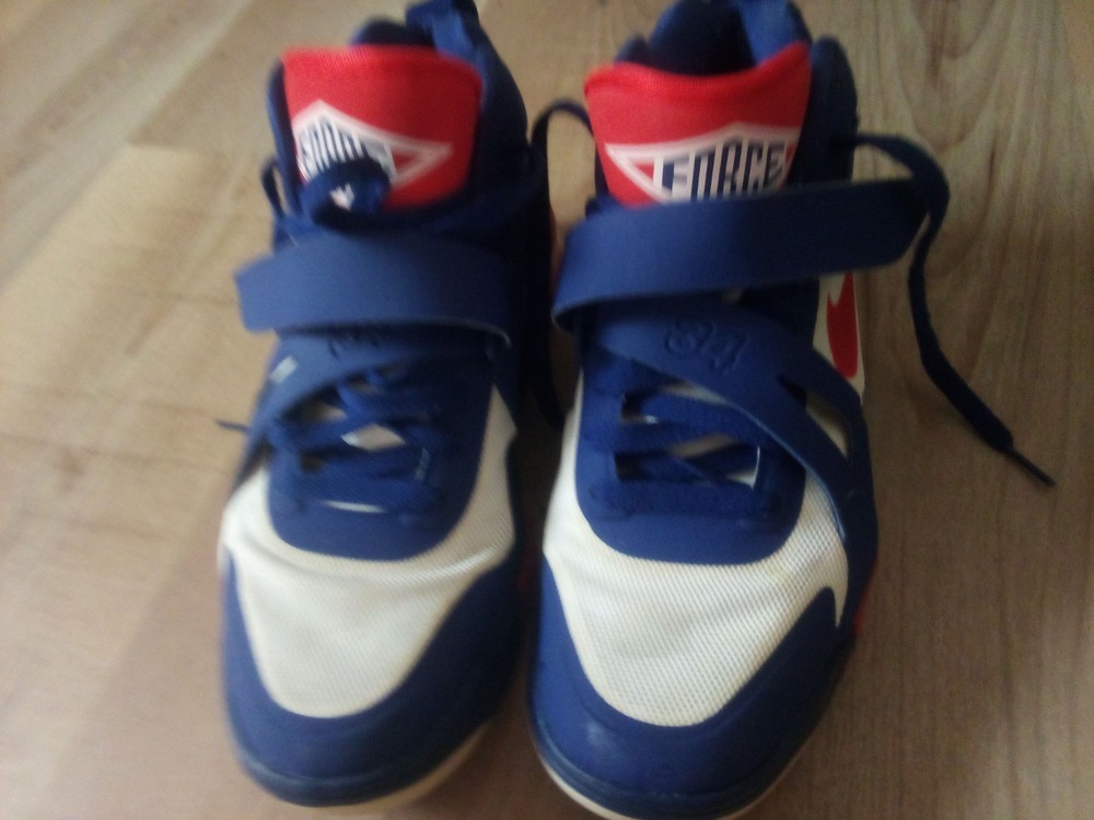Charles Barkley 34 nike shoes one pair for 800