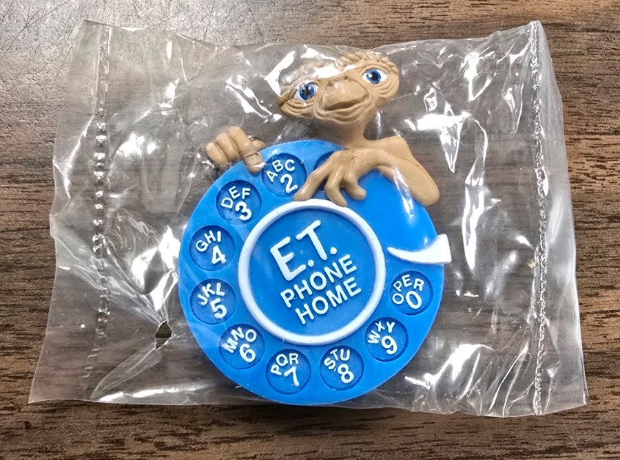 Vintage AVON E.T. Phone Home Zipper Pull Coin Holder Keychain in BOX