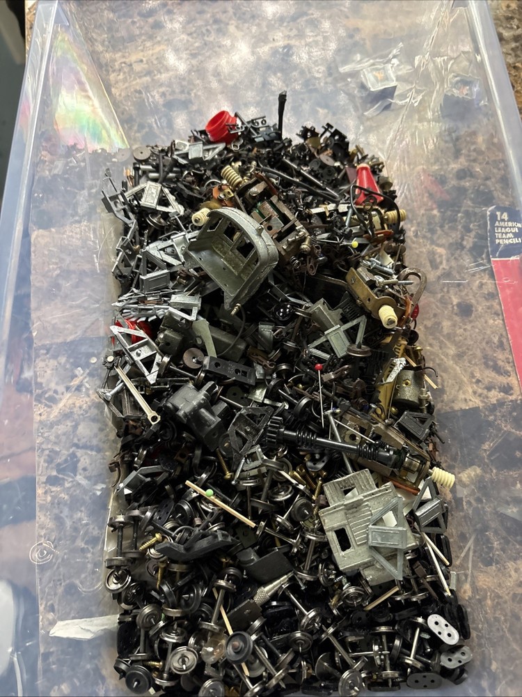 Lot Of Ho Train Parts And Other Scales. Wheels Aplenty.