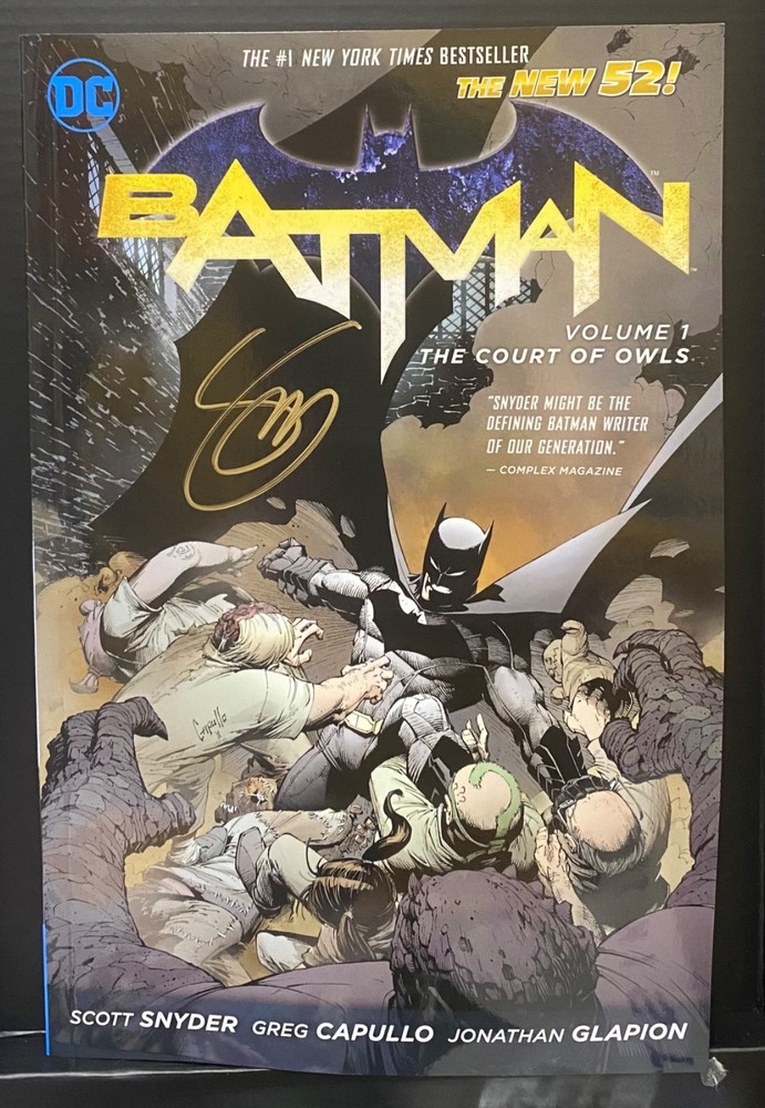 Batman Court of Owls #1 New 52 Comic and Mask Signed by Scott Snyder With COA