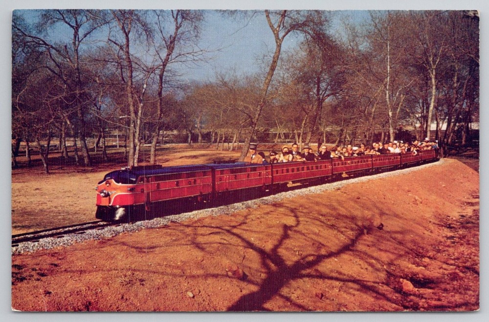Griffith Park Miniature Railroad Los Angeles CA GM F-5 Streamliner Postcard