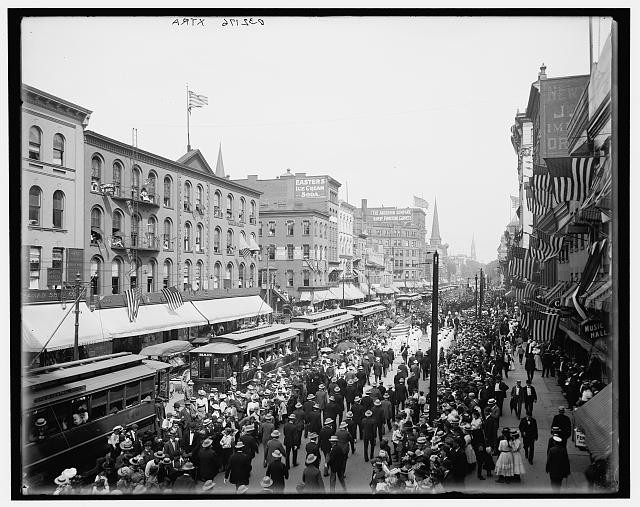 Photo:Buffalo NY Labor Day Parade Main Street 1900s Crowds Streetcars