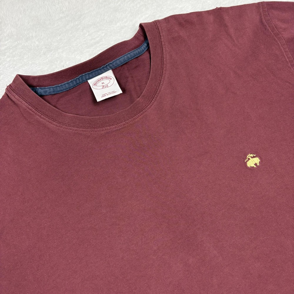 Brooks Brothers Shirt Mens XL Red Short Sleeve Crew Neck Embroidered Cotton