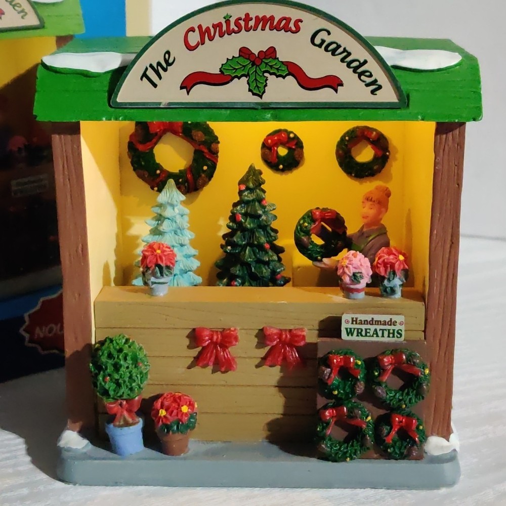 LEMAX Christmas Village The Christmas Garden Lighted Tabletop Display 2020-image