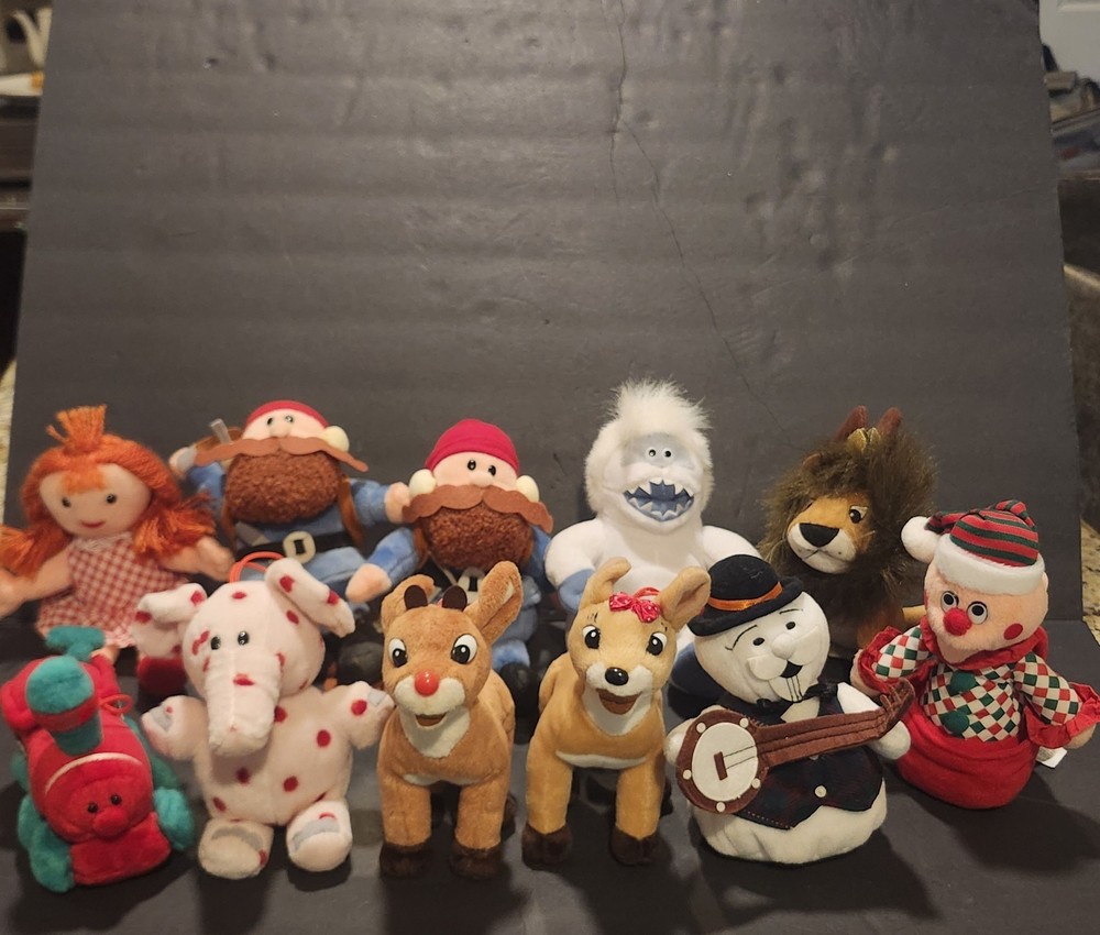 cvs stuffins vintage rudolph misfit toys plush 11 Piece Lot