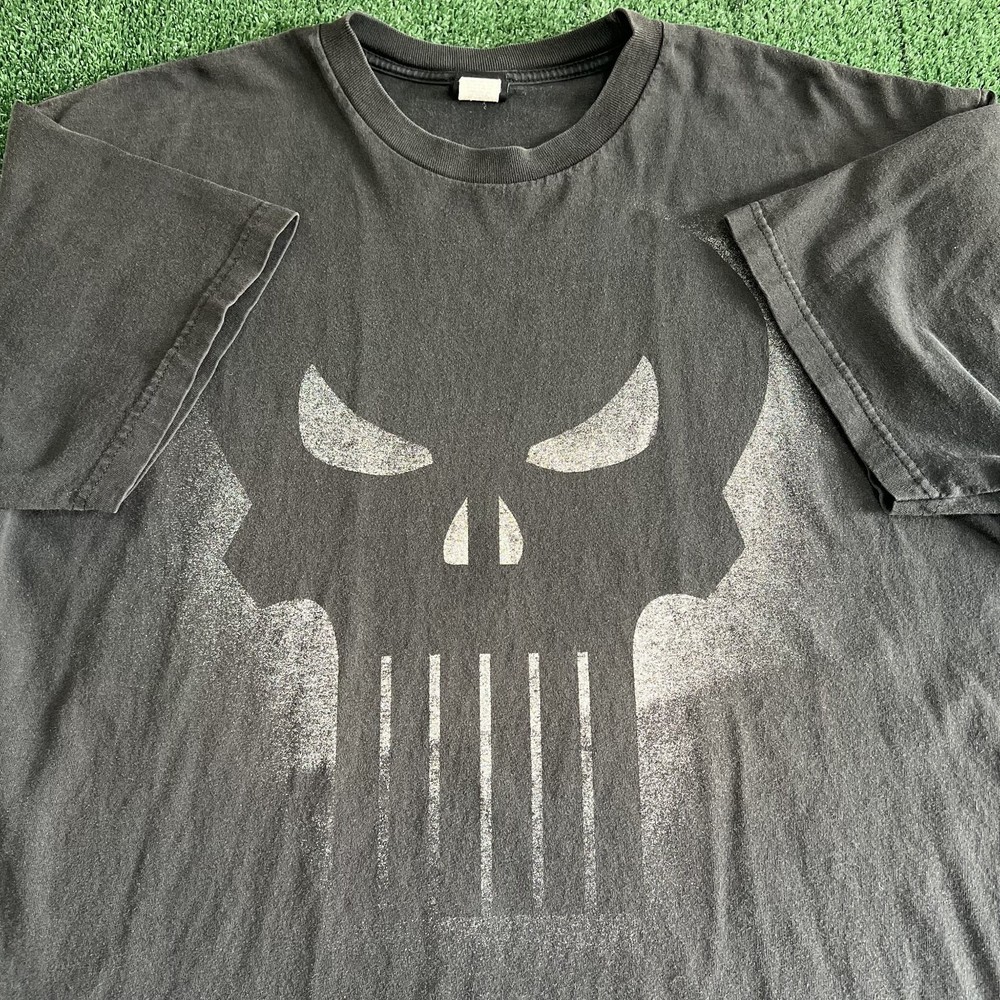 Vintage Marvel Mad Engine The Punisher T-Shirt Mens 2XL Faded Black Logo Y2K