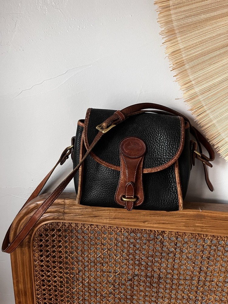 Vintage Dooney & Bourke All Weather Leather Crossbody Duck Purse Black Pebbled