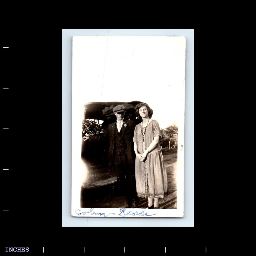 Vintage Photo MAN AND WOMAN BY CLASSIC CAR