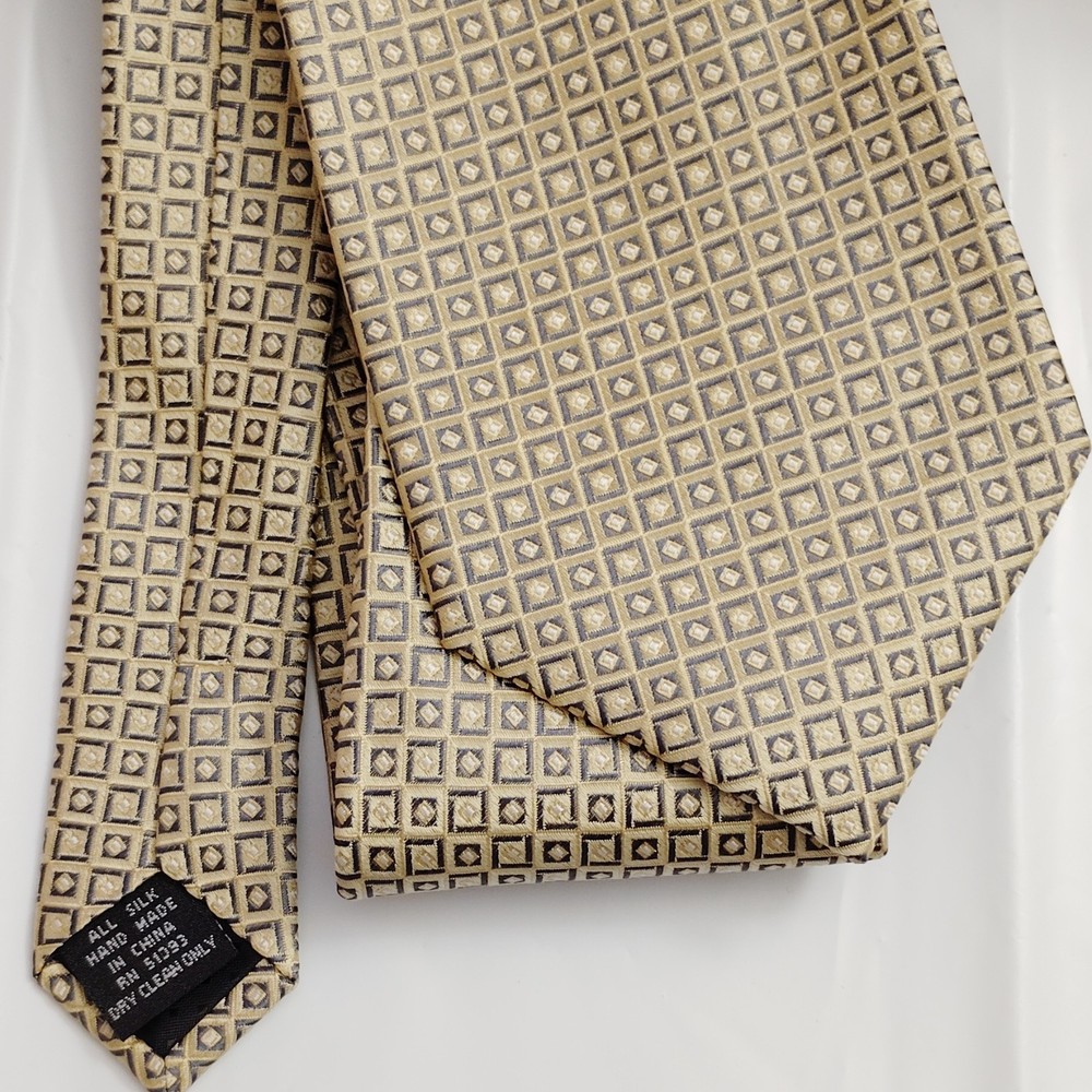 George Men's Gold Gray Geometric Handmade Woven All Silk Tie