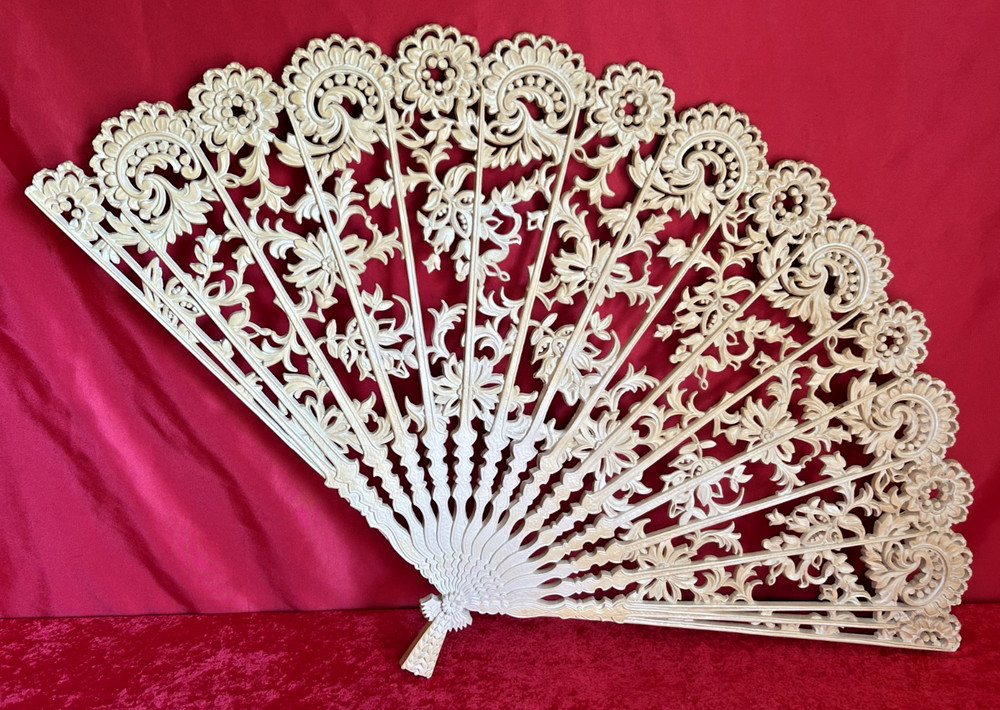 Vintage Burwood Fan 4402 Wall Hanging Hollywood Regency MCM 43
