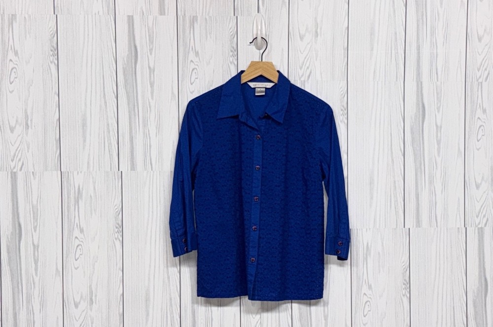 Napa Valley shirt womens size medium button up long sleeve solid blue
