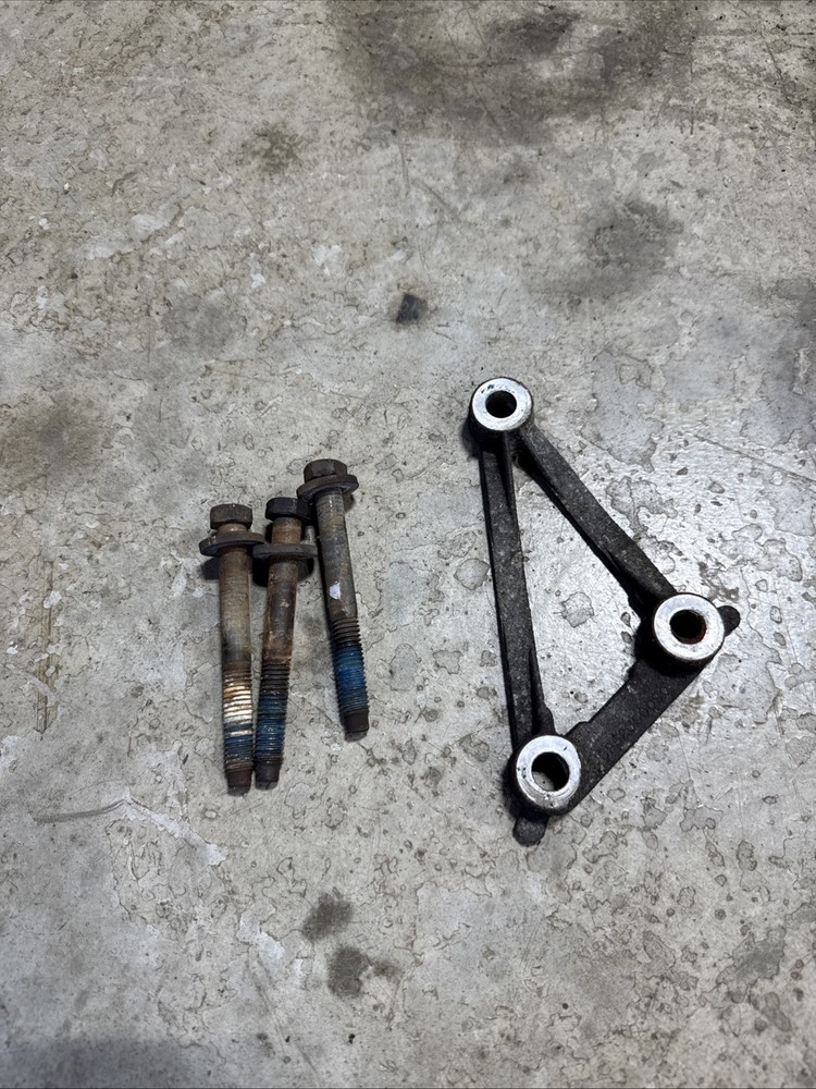 Jeep Cherokee XJ 84-01 Power Steering Gear Box Mount Bolts Spacer Plate TW95