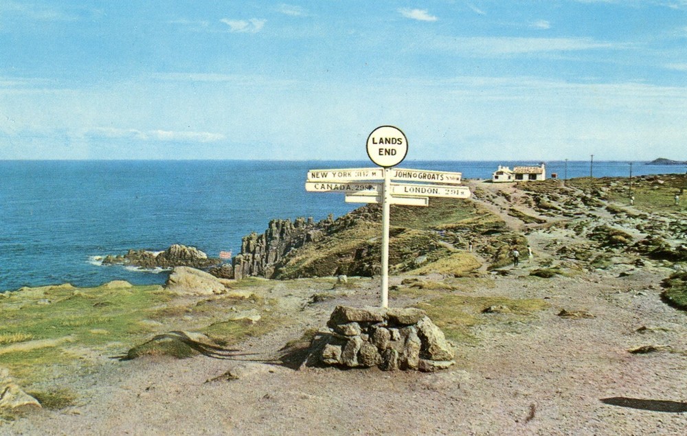 Land's End, First & Last Novelty Signpost, Cornwall, England, UNP, VG --POSTCARD