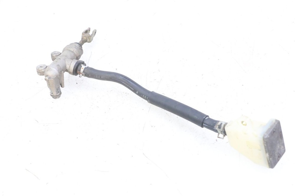 REAR BRAKE MASTER CYLINDER - SUZUKI GS GSE 500 ( 2001 - 2003)