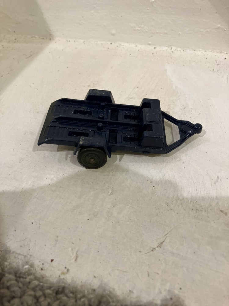 Vintage 1950s Tootsie toy flatbed trailer