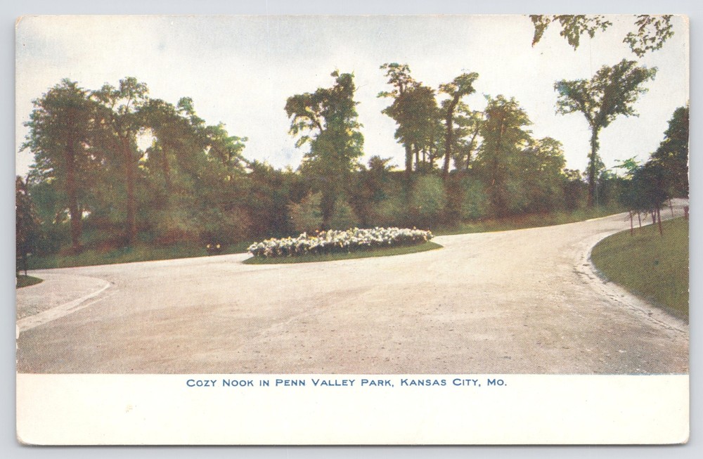 Kansas City Missouri~Penn Valley Park~Flower Bed in Road~c1905 Postcard
