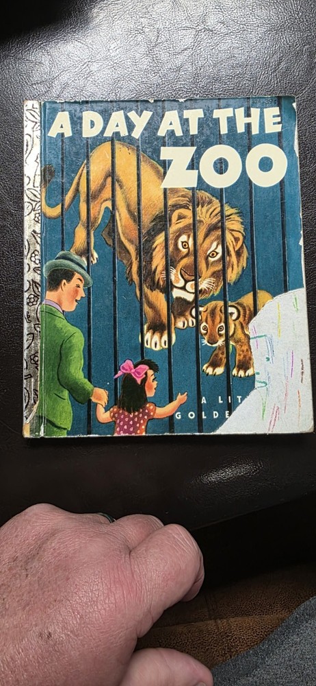A Day at the Zoo A Little Golden Book Marion Conger Tibor Gergely HC 1950