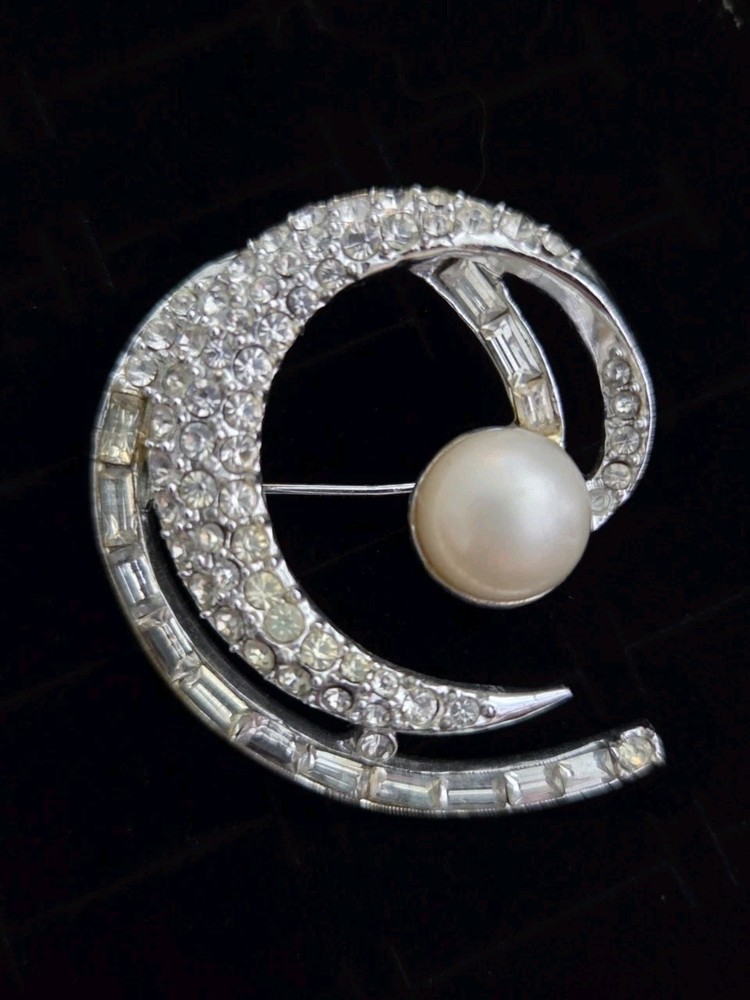 Large Vintage Rhinestone Brooch Pin Signed PELL Swirl Pearl Clear