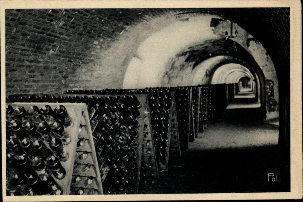 Cave Charles Heidsieck Reims France vintage postcard s243