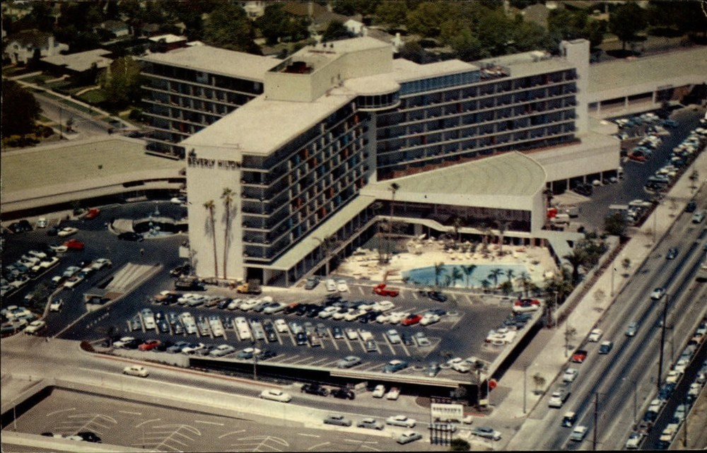 Beverly Hilton Hotel Beverly Hills California Aerial view vintage postcard s727
