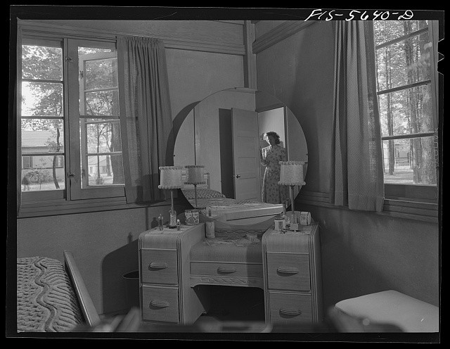Middle River Maryland 1942 Glenn L Martin plant workers housing bedroom