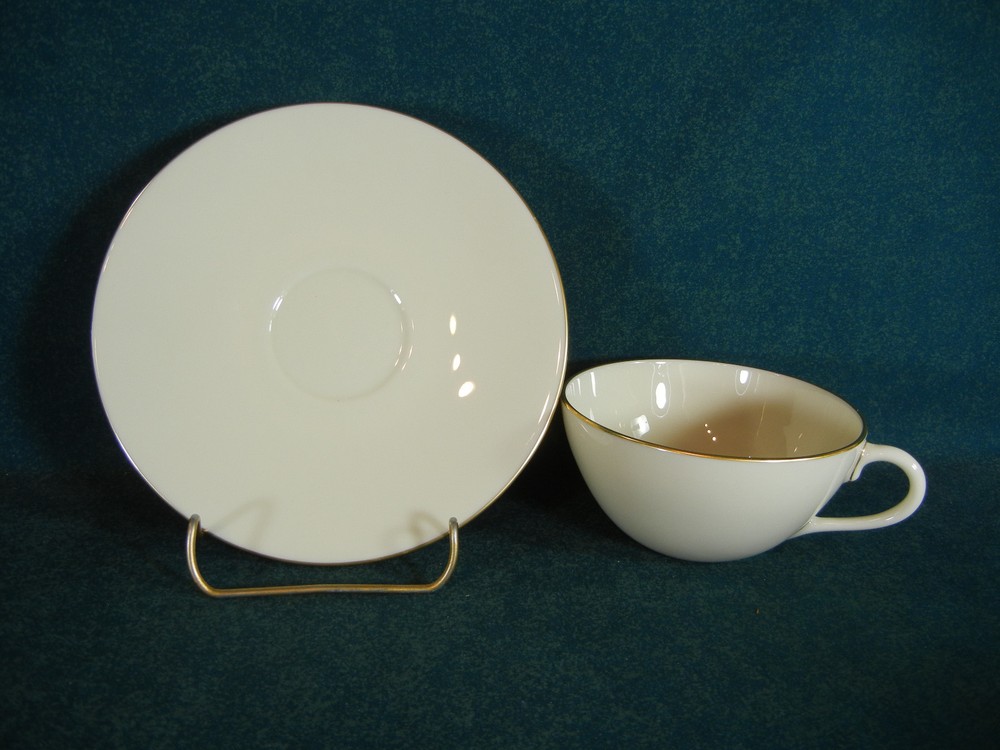 Lenox Olympia Gold X303 Cup and Saucer Set(s)
