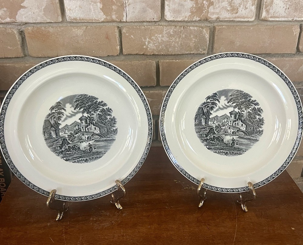 Set of 2 Wedgwood Lugano Plates – Black & White Transferware, 10” England 🇬🇧