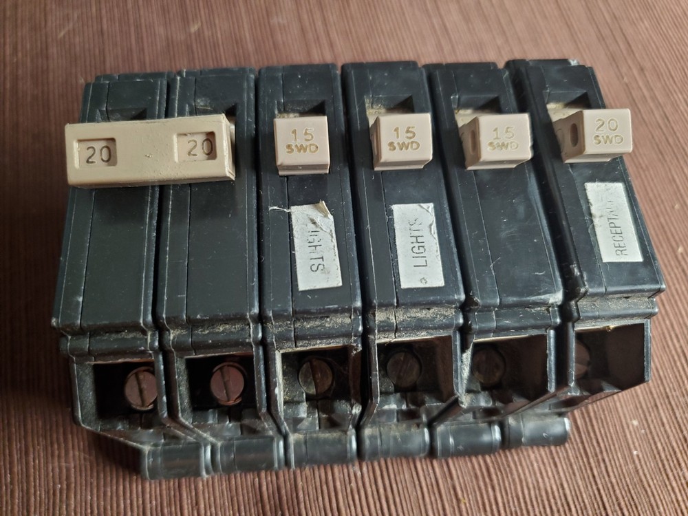 Eaton CHF250 Pole Circuit Breaker