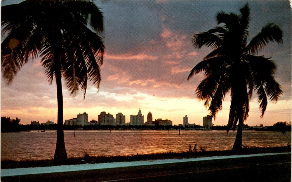 Miami, Florida, Hawthorne, N.J., Florida Natural Color, Inc. Postcard