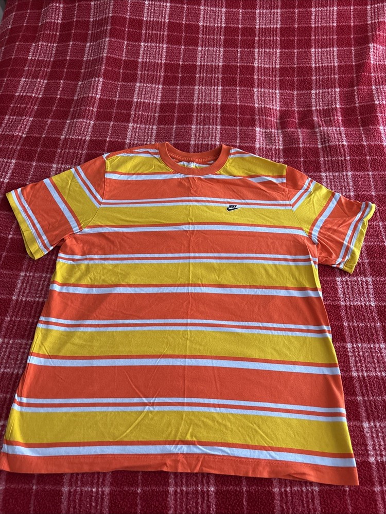 XL Striped Nike Tee