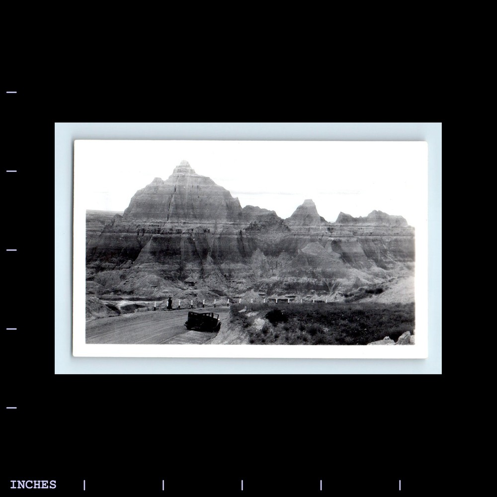 Old Vintage Photo CEDAR PASS BADLANDS SOUTH DAKOTA LANDSCAPE CLASSIC CAR