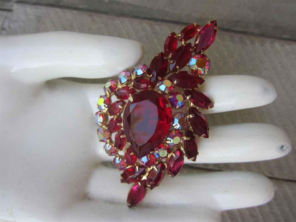 Vintage JULIANA Aurora Borealis Red Rhinestone 3 1/4
