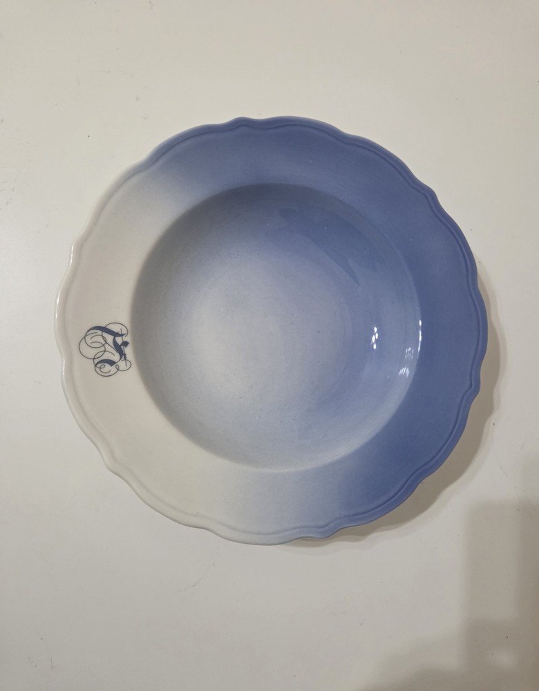 Syracuse China Blue Ombre Scalloped Soup Bowl 9
