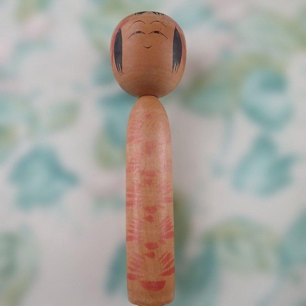 Togatta Yoshio Traditional Kokeshi Wooden Doll 30cm Hand-Painted Red Design