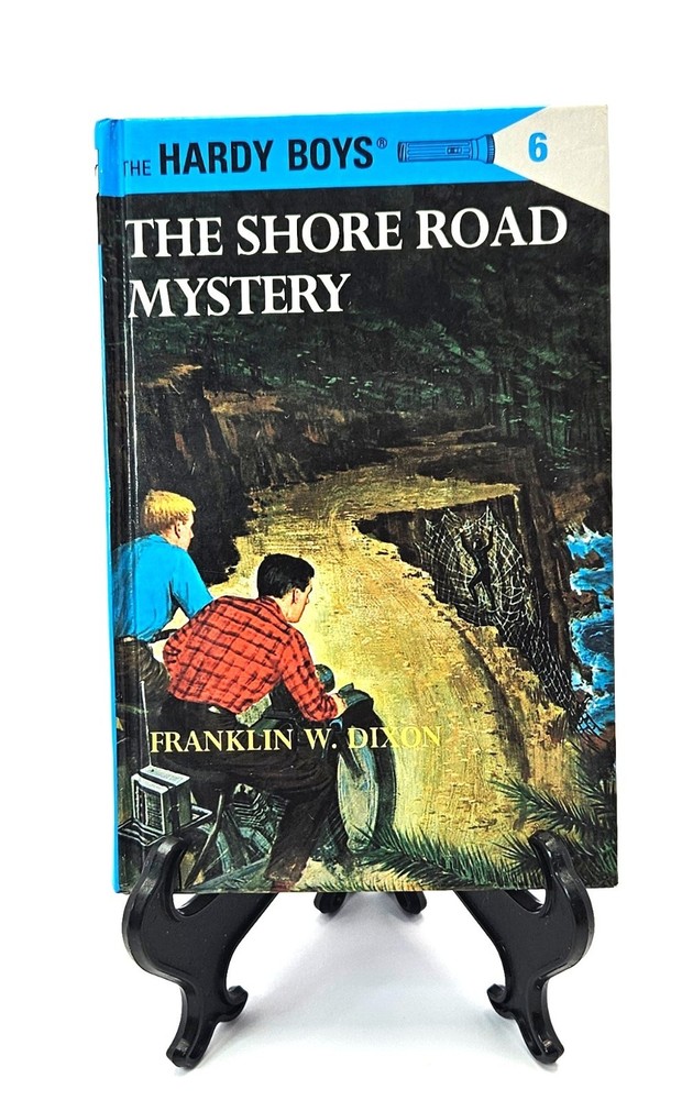 Hardy Boys The Shore Road Mystery Book 6