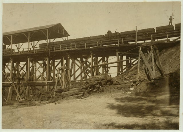Photo:Bessie Mine Alabama 1910 Coal Tipple Mining Railroad Cars