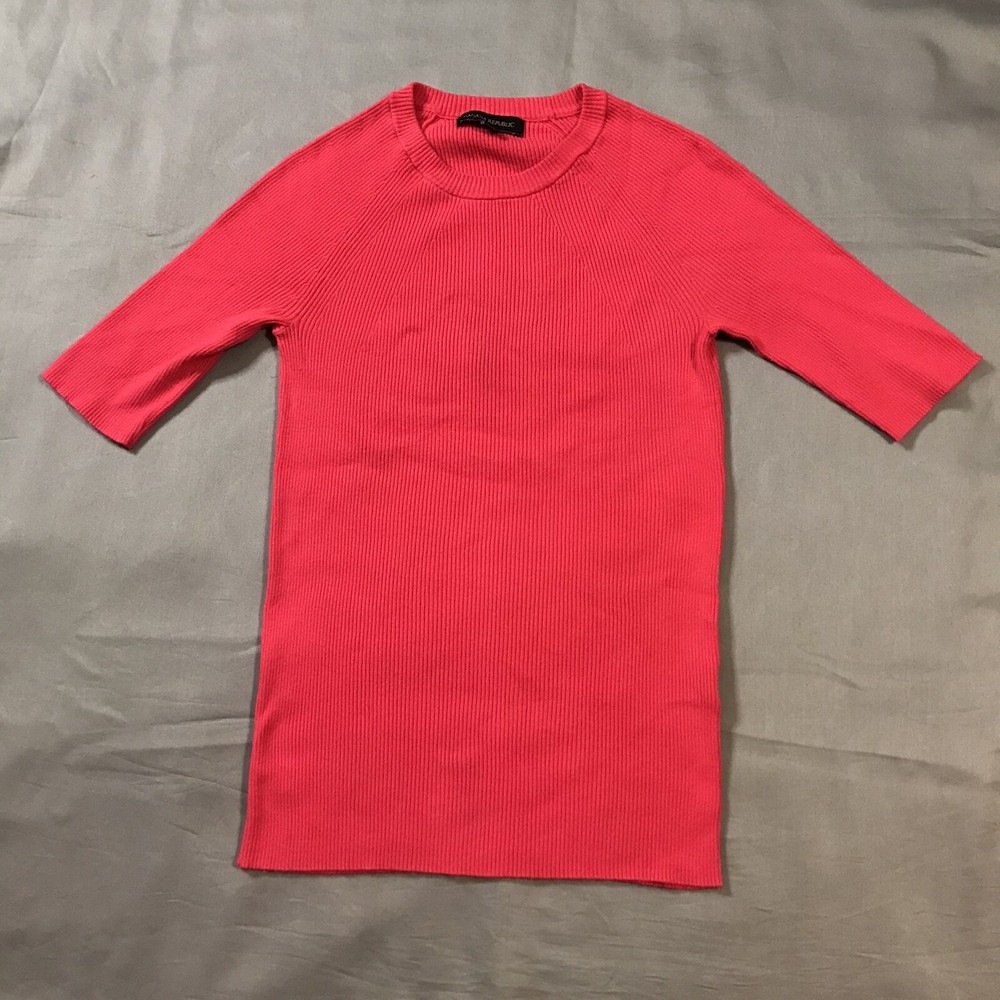 Banana Republic Top Shirt Womens Small Pink Rayon Blend Ribbed