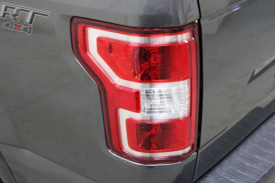 Ford F150 Pickup 2018-2020 Driver Side Tail Light Incandescent 2928804